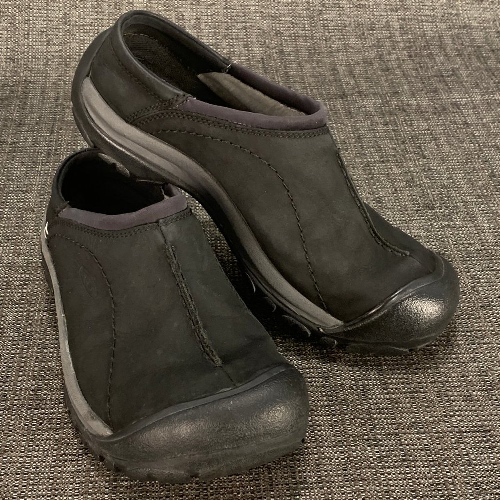 Keen Slip On Shoes - Womens 9 - kaci clogs black leather comfort low top